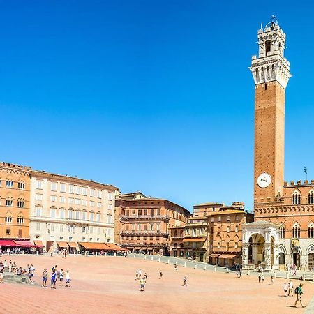 Palazzo Chigi Zondadari Apartment Siena Exterior photo