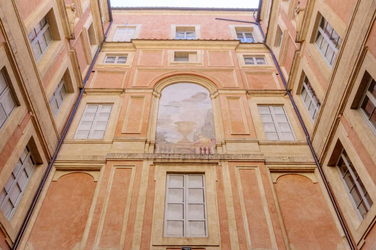 Palazzo Chigi Zondadari Apartment Siena Exterior photo