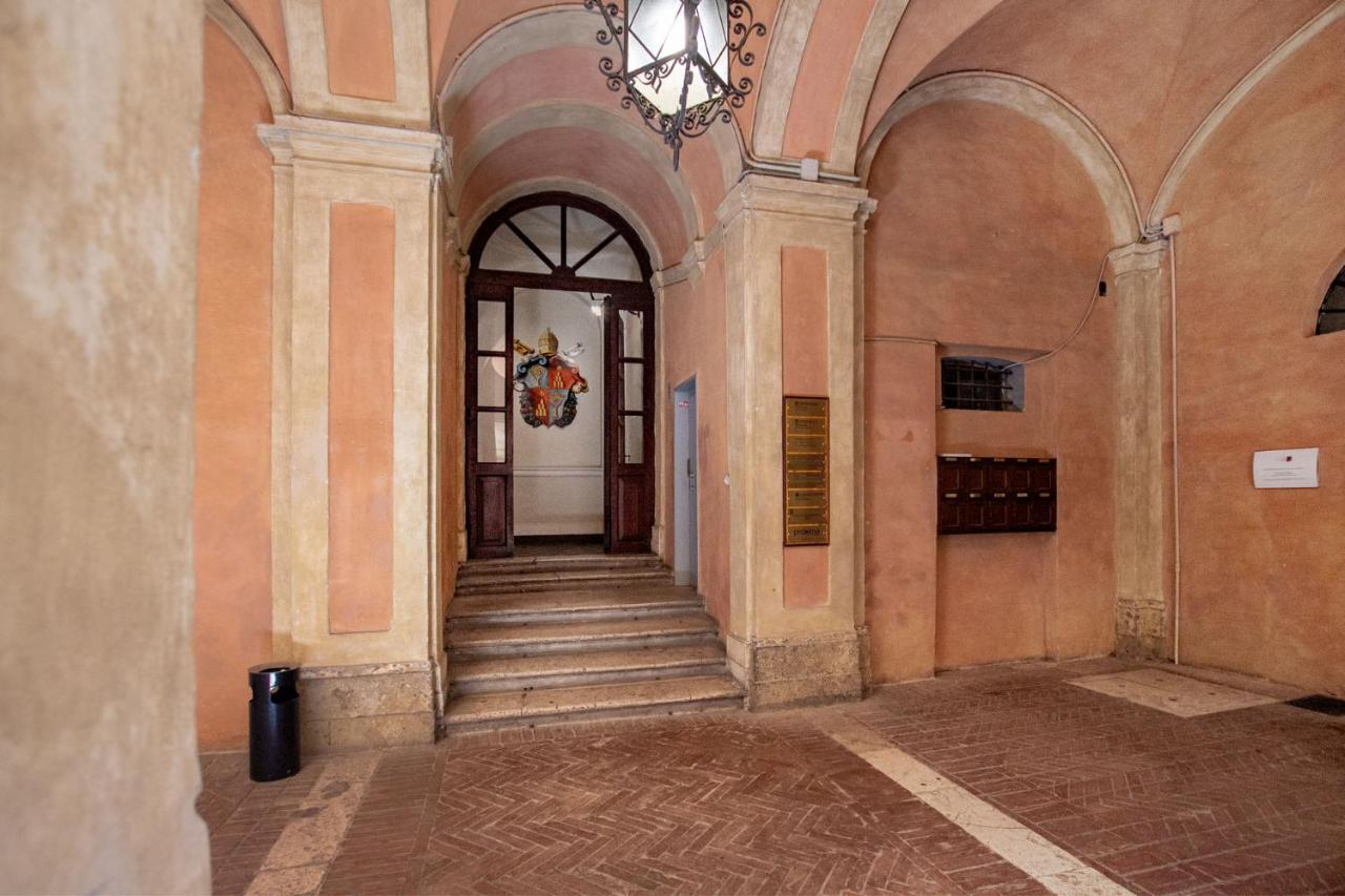 Palazzo Chigi Zondadari Apartment Siena Exterior photo