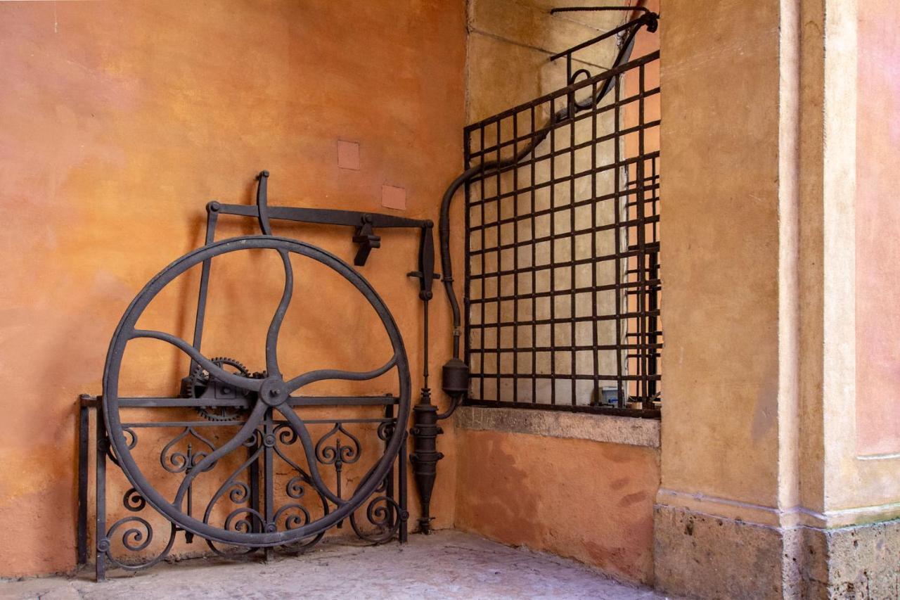 Palazzo Chigi Zondadari Apartment Siena Exterior photo