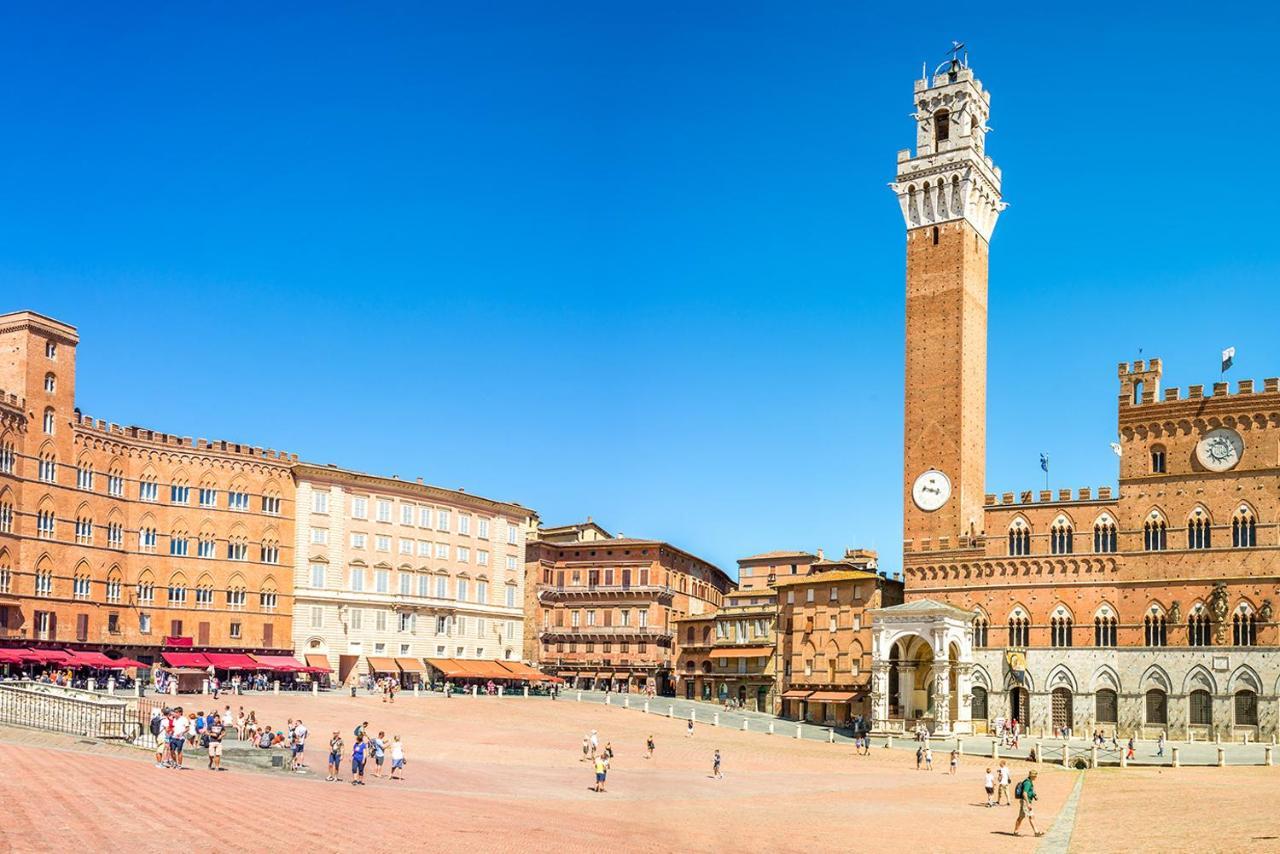 Palazzo Chigi Zondadari Apartment Siena Exterior photo